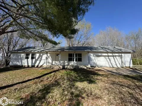 250 Section Line Rd, Pontoosuc, IL 62330