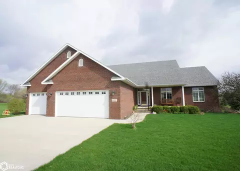 1105 Kamen Dr, Webster City, IA 50595