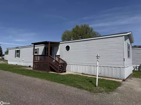 509 W Agency St #55, West Burlington, IA 52655