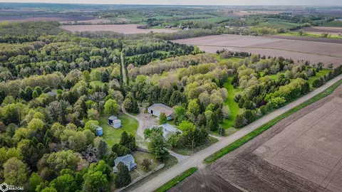 10001006 Irish Ln, Mount Vernon, IA 52314