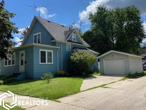 311 7th St NW, Mason City, IA 50401