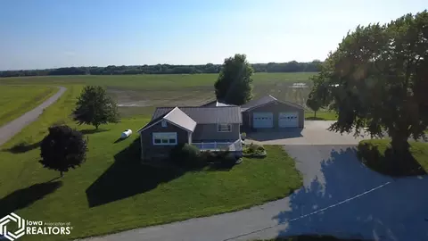 30829 220th Ave, Davis City, IA 50065