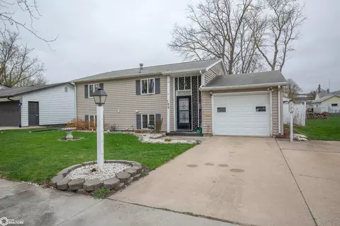 120 S Woodworth St, Algona, IA 50511