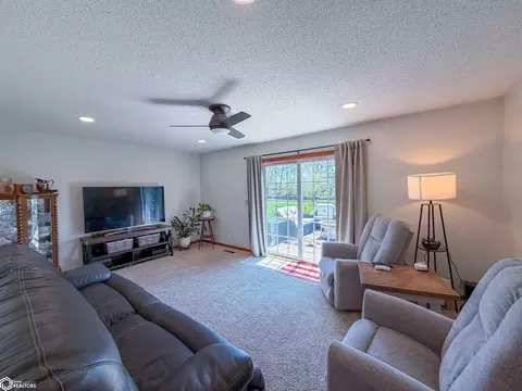 Living - 1307 Vale Dr, Hampton, IA 50441 photo 3 of 6