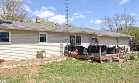 Exterior - 1307 Vale Dr, Hampton, IA 50441 photo 4 of 4