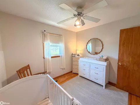 Bedroom - 1307 Vale Dr, Hampton, IA 50441 photo 5 of 7