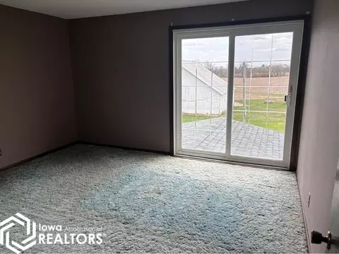 Bedroom - 2037 Ivanhoe Rd, Ely, IA 52227 photo 1 of 2
