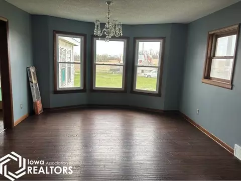 Living - 2037 Ivanhoe Rd, Ely, IA 52227 photo 1 of 2