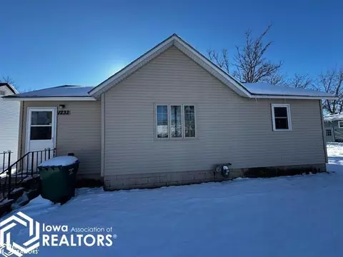 1232 Division St, Webster City, IA 50595