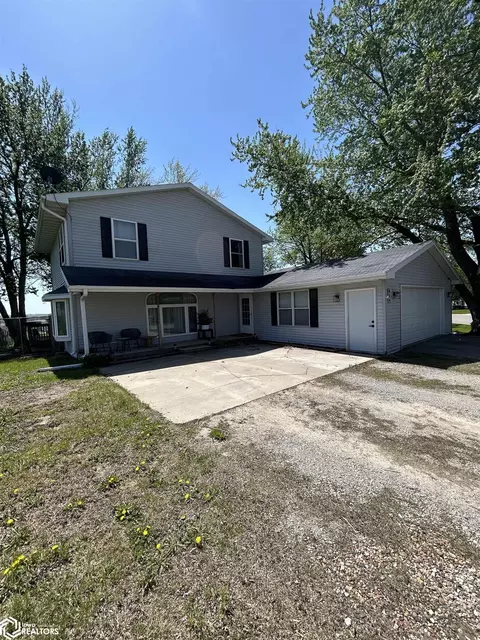 814 Oskaloosa Rd, Beacon, IA 52534