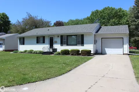446 N Best St, Forest City, IA 50436
