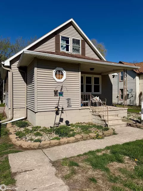 918 S Main St, Clarion, IA 50525