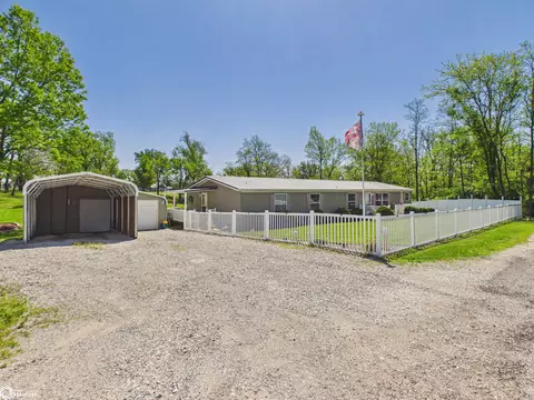 2433 Garfield Ave, Keokuk, IA 52632