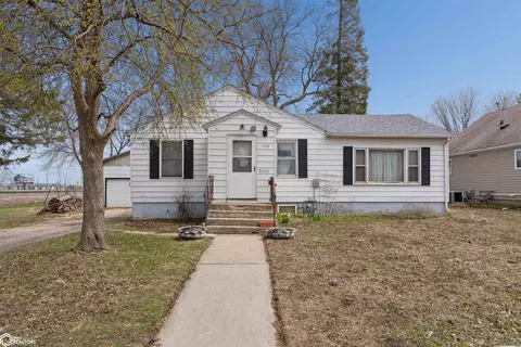 912 N 12th St, Clear Lake, IA 50428
