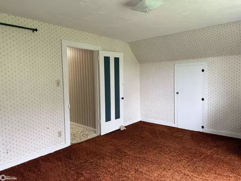 Bedroom - 400 16th St, Corning, IA 50841 photo 8 of 9
