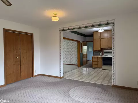 Living - 400 16th St, Corning, IA 50841 photo 3 of 6