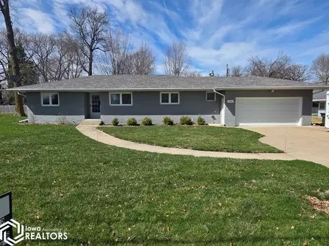 1262 N 7th St, Fort Dodge, IA 50501