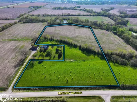 Hickory Avenue, Mount Pleasant, IA 52641