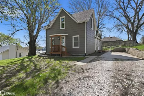 907 Main St, Harlan, IA 51537