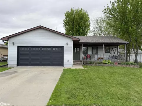 716 S 5th Ave E, Newton, IA 50208