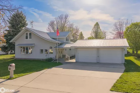 405 Ely St, Woodbine, IA 51579