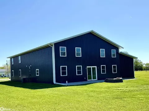 17922 Shanghi Rd, Moravia, IA 52571