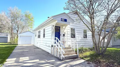 224 13th St SE, Mason City, IA 50401