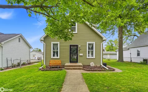 220 Summer St, West Burlington, IA 52655