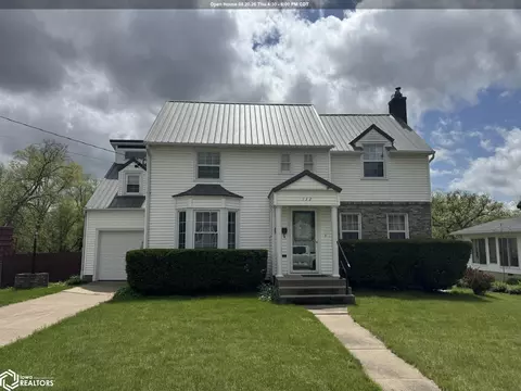 132 W Alta Vista Ave, Ottumwa, IA 52501