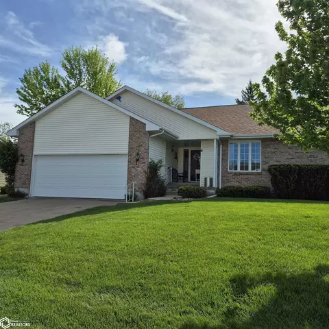 6 Weaver Dr, Ottumwa, IA 52501