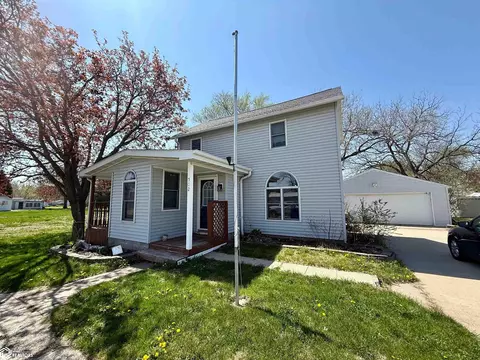 502 N Oak St, Jefferson, IA 50129