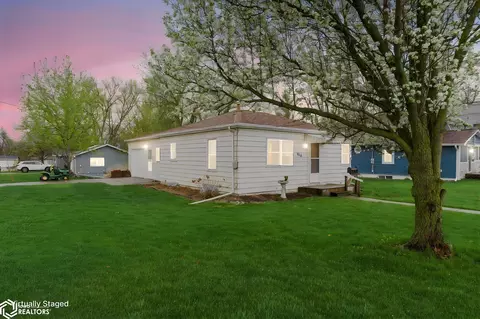 840 C Ave, Nevada, IA 50201