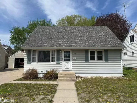 930 16th St NE, Mason City, IA 50401