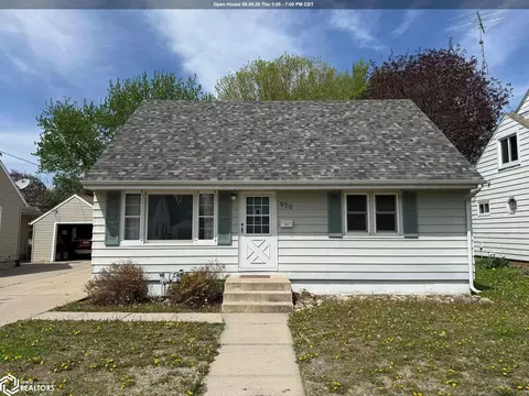 930 16th St NE, Mason City, IA 50401