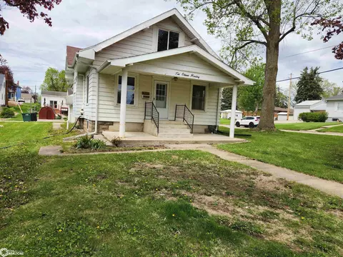 1011 Harding St, Tama, IA 52339
