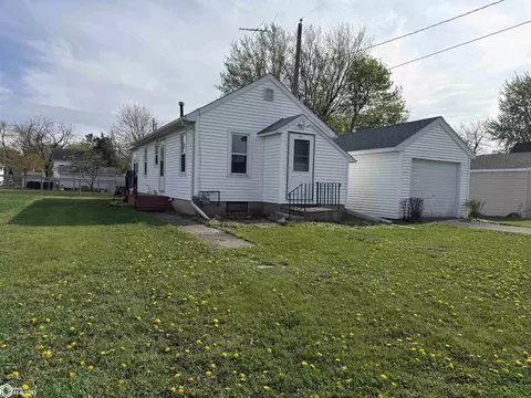 1107 N 5th Ave, Northwood, IA 50459