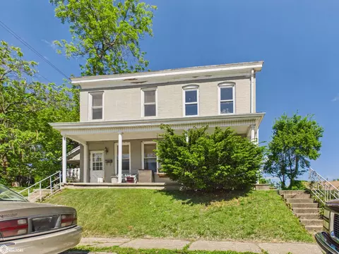 208 S 14th St, Keokuk, IA 52632