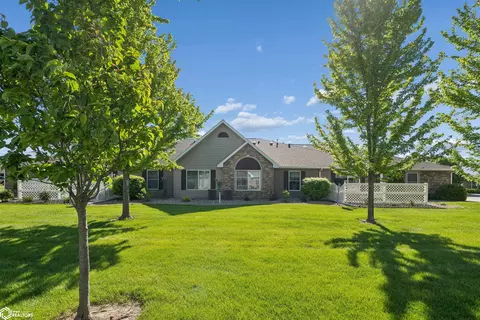 1701 E Greenwood Ln, Mount Pleasant, IA 52641