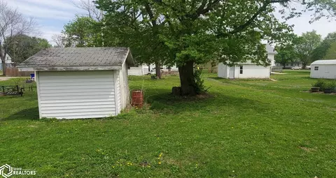 Exterior - 903 Maple St, Scranton, IA 51462 photo 2 of 2