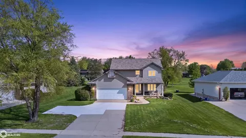 407 W Merle Hibbs Blvd, Marshalltown, IA 50158