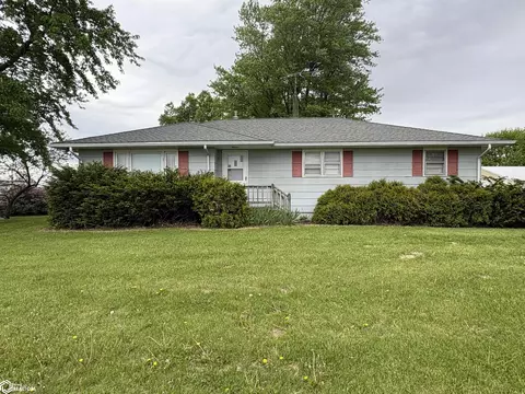1754 Grape Ave, Fairfield, IA 52556