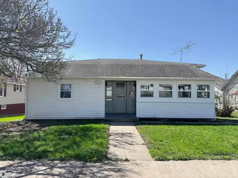 734 Linden Ave, Chariton, IA 50049