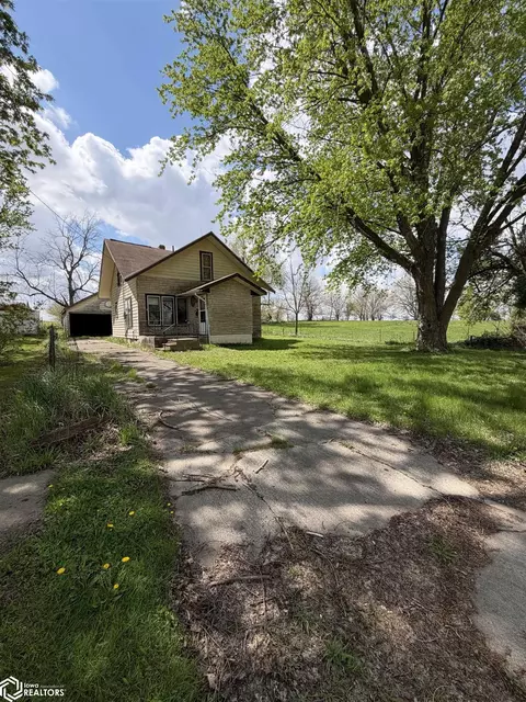 1517 20th Ave, Eldora, IA 50627