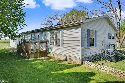 407 S Main St, Albion, IA 50005