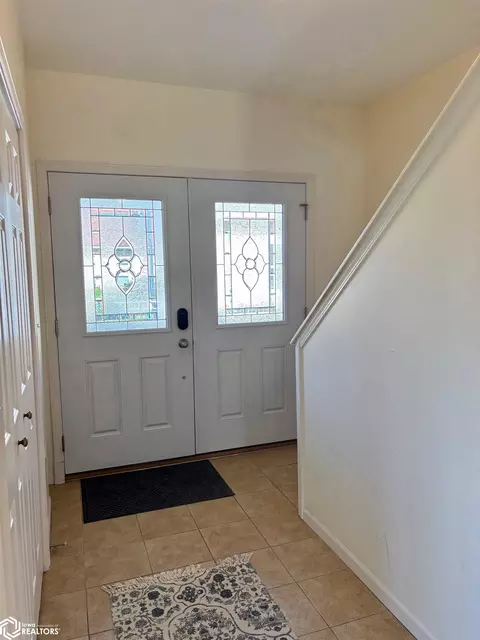 Entry Way - 50 E Golden Ln, Fairfield, IA 52556 photo 1 of 1