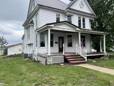 1110 Oak St, Hamilton, IL 62341