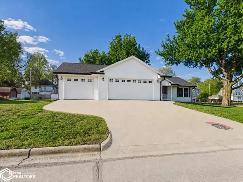 802 Iowa Ave, Essex, IA 51638