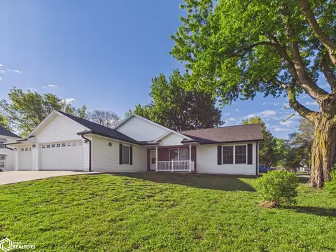 802 Iowa Ave, Essex, IA 51638