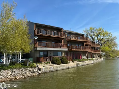 414 E Lake St #1, Ventura, IA 50482