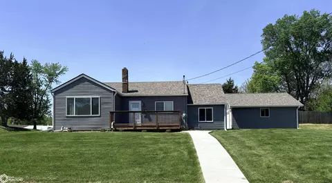 123 Geneva Dr, Oskaloosa, IA 52577